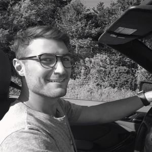 Meet your Posher, Ari